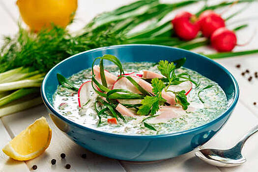 Врач Денисенко: прохладные блюда стоит включать в рацион питания в жару