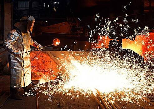 Выплавка стали в России упала