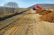 В районе Анучино подрядчик привел в порядок самую длинную гравийную дорогу