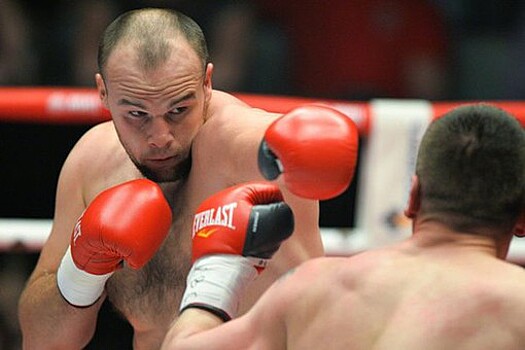 Боксер Кузьмин заменит Папина в поединке с чемпионом WBA Africa Тетте