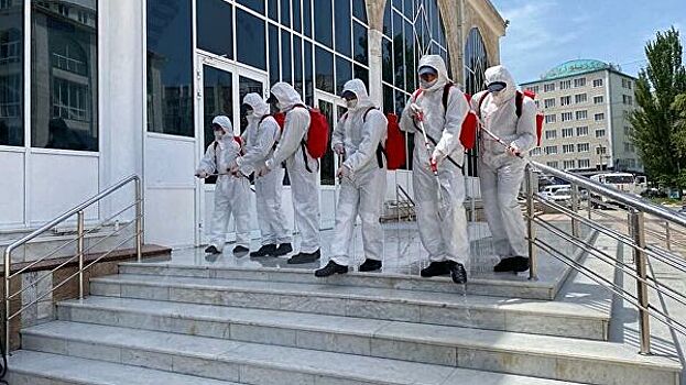 В Дагестан прибыли дополнительные силы МЧС для санобработки