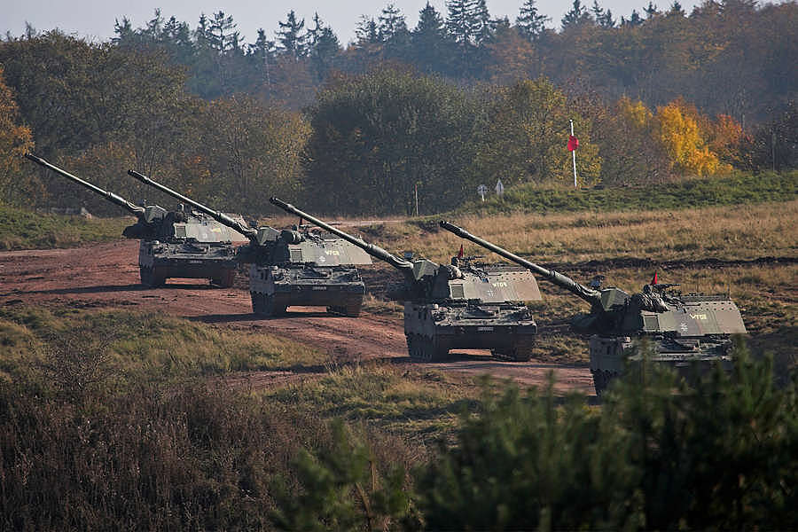 Германия почти прекратила поставки вооружений Украине