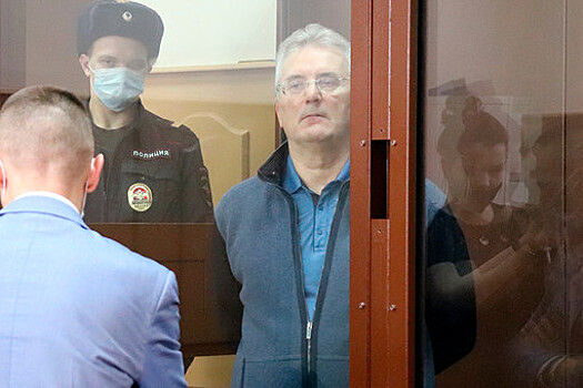 В ОНК рассказали, что губернатор Белозерцев не признает вину в коррупции