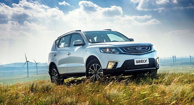 Geely пересмотрели комплектации паркетников Atlas и Emgrand X7 в России