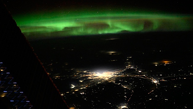 Вид на ночной Санкт-Петербург показали с борта МКС