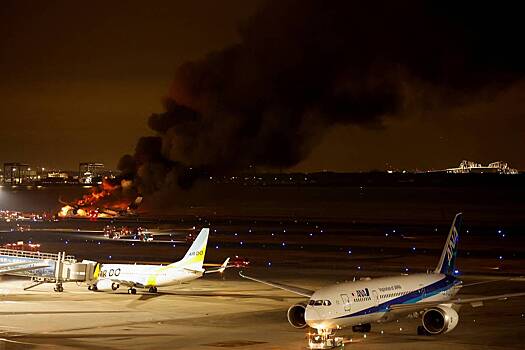 Названа возможная причина возгорания самолета в токийском аэропорту