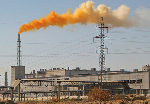 Загрязнитель воздуха научились превращать в материал для лекарств