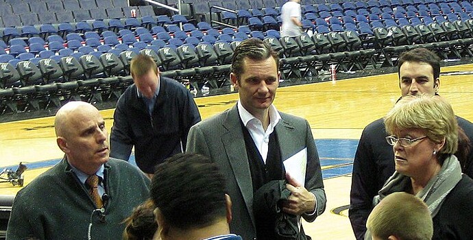 Зятя испанского короля отпустили из тюрьмы на волонтерские работы