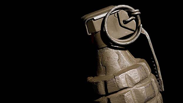 Боец ВС РФ отбил ногой гранату и попал в опорник ВСУ