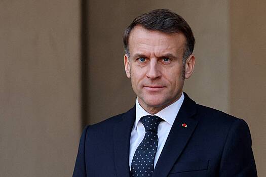 Макрон созвал экстренное заседание