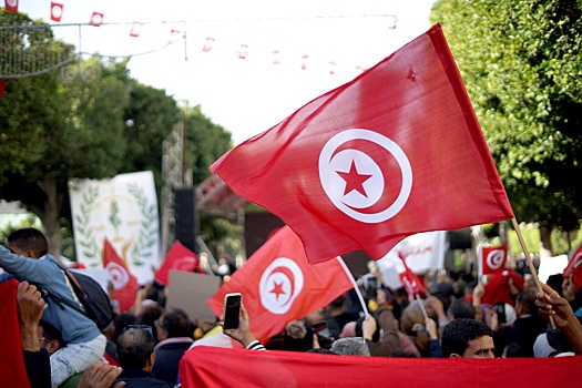 Тунис отмечает 15-летие революции - поворотного момента в истории страны