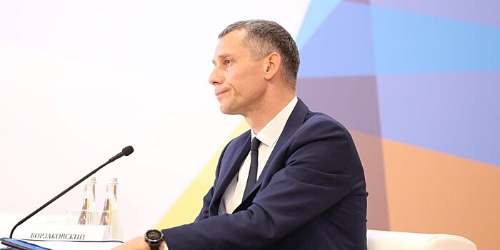 «Не могу согласиться, что мы пережили катастрофу». Борзаковский о санкциях против российской легкой атлетики