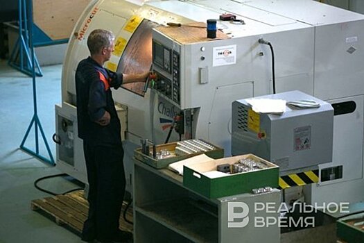 Бизнес-обзор: 25 млн бутылок для "Татспиртпрома" и новый рулевой на предприятии "Татнефти"