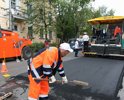 Ремонт петербургских улиц продолжается