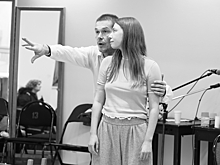 Выставка Алексея Саврасова начинается на улице: гигантские грачи прилетели к музейному входу