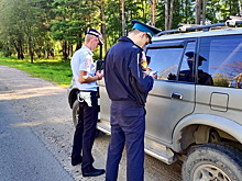 Приставы арестовали в Калуге два внедорожника за долги