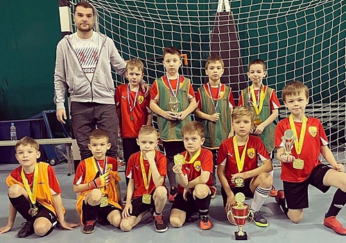 Краснопахорские спортсмены стали победителями и призерами турнира по мини-футболу