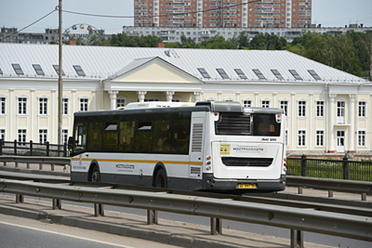 Почти 30 дополнительных автобусов «Мострансавто» начали работать в Подмосковье