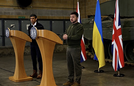 Великобритания анонсировала передачу Украине «сотен» зенитных ракет и дальных дронов