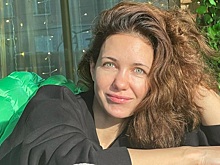 Леопардовая шуба и очки: Климова показала повзрослевшую красавицу-дочь