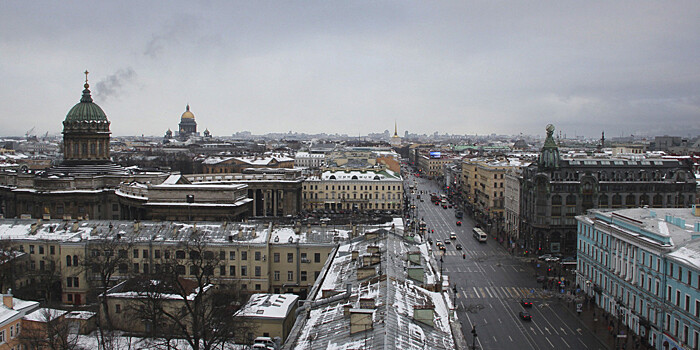 Эксперты считают, что туристы не поедут в Петербург на Новый год