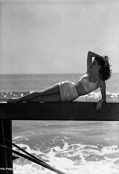 Ава Гарднер, 1943 год