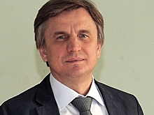 Вице-президент Союза архитекторов РФ Олег Рыбин предложил установить памятник Невскому у одноименного собора