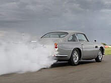 Aston Martin выпустил реплику машины Джеймса Бонда бутафорскими пулемётами