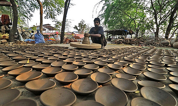 Город в Индии побил рекорд Гиннесса глиняными лампами