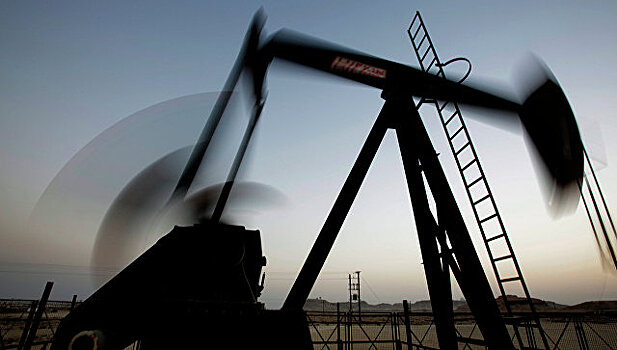 Добыча нефти в РФ за 7 месяцев выросла на 1,4%