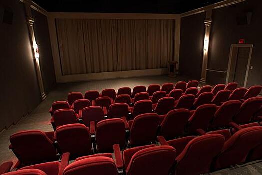 Смоленские власти приняли решение снова закрыть все кинотеатры