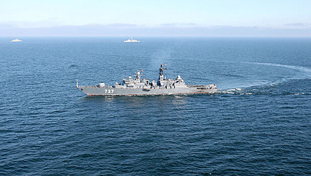 Испанию раскритиковали за разрешение кораблям РФ зайти в порт