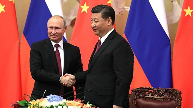 Си Цзиньпин оценил подаренную Путиным баню