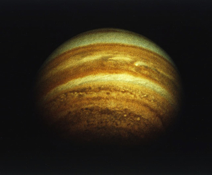 Снимок Юпитера, сделанный космическим аппаратом NASA Pioneer 11, 4 декабря 1974 года
