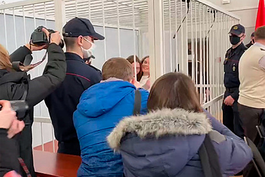 Белорусских журналисток отправили в колонию за стрим с акции
