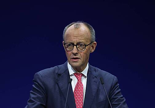 Мерц отменил мероприятия ради срочных переговоров об Украине