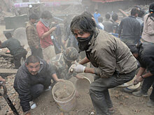 Южная Корея направляет в Непал группу спасателей и врачей