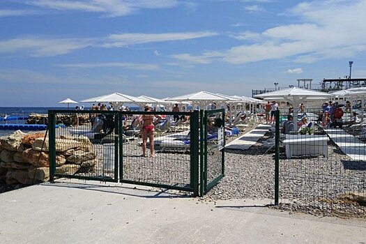 В Севастополе новый пляж закрыли для горожан