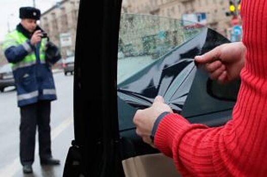 Рязанцев продолжают штрафовать за тонировку