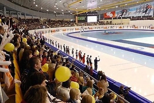 Лед нового сезона залили в конькобежном центре "Коломна"