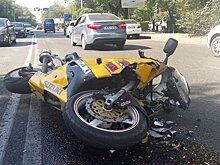 Байкер травмирован после столкновения на встречке в Алматы