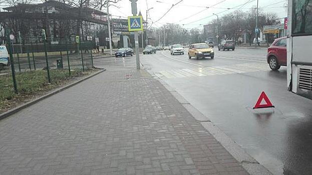 На ул. Черняховского сбили пешехода (фото)