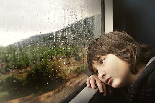 От 10 и старше: детям разрешат путешествовать поездом без родителей