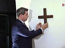 В Баварии христианские кресты стали обязательным атрибутом общественных зданий