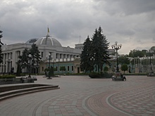 Скандалы в Раде, исключение русских из коренных народов: что происходит на Украине