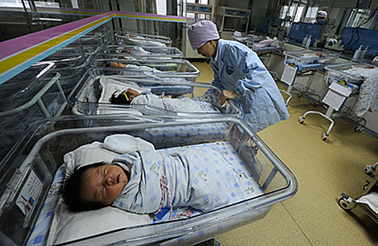 Власти КНР будут платить за рождение второго ребенка