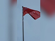 У мэрии Красноярска подняли флаг Победы