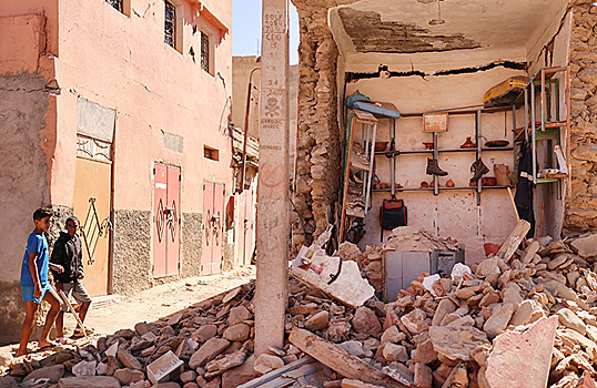 Каковы последствия разрушительного землетрясения в Марокко?