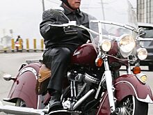 Погнали! Питт, Шер, Гослинг и другие звездные мотоциклисты