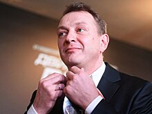 Фото: Марат Башаров впервые вышел в свет с новой возлюбленной - актрисой из "Солдат"